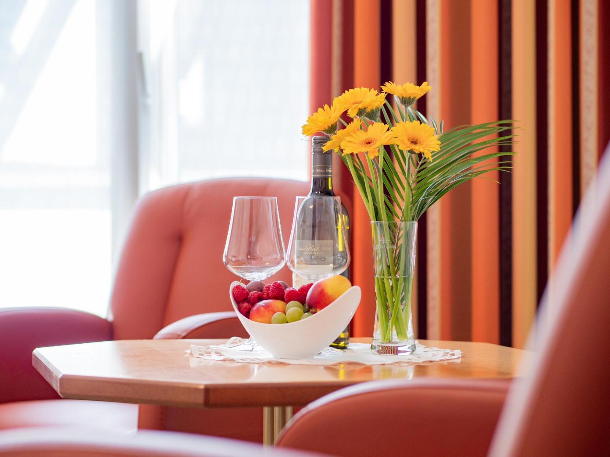 Hotel Zur Krone Бейлнгрис Екстериор снимка