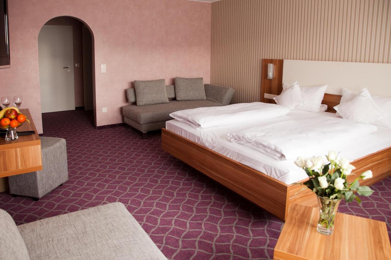 Hotel Zur Krone Бейлнгрис Екстериор снимка