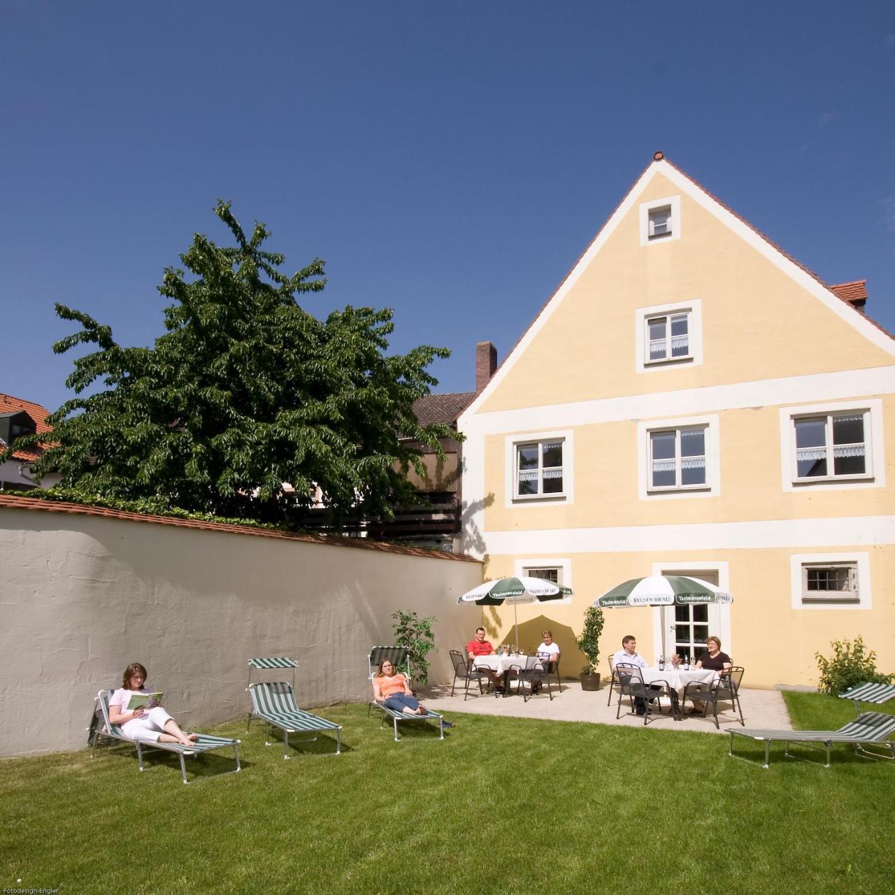 Hotel Zur Krone Бейлнгрис Екстериор снимка